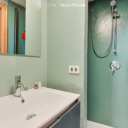 Hublot, Terre Marine Apartament